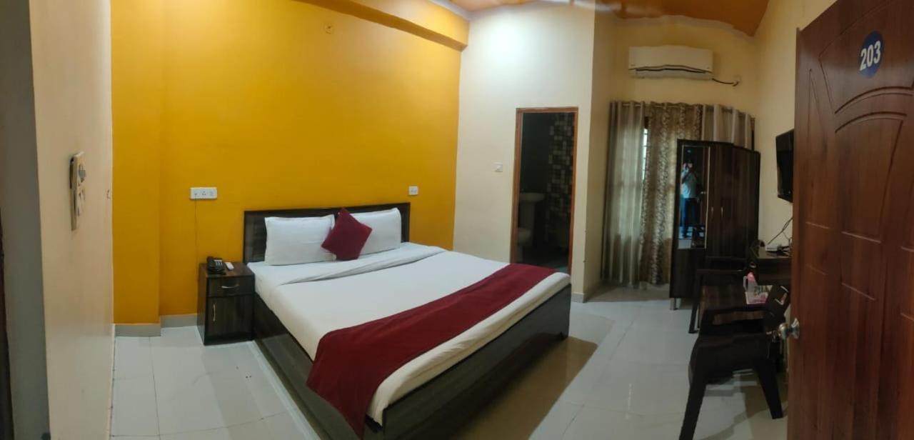 Hotel Suraj Rishīkesh Quarto foto
